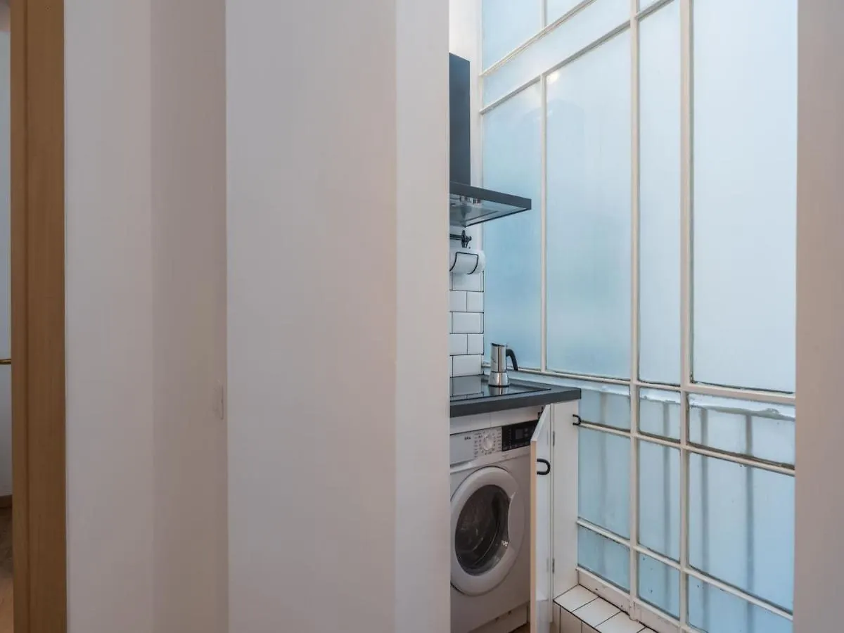 The Best Rent - Cozy Two-Bedroom Apartment In Via Dei Condotti Rome