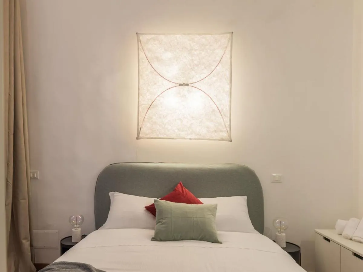 The Best Rent - Cozy Two-Bedroom Apartment In Via Dei Condotti Rome