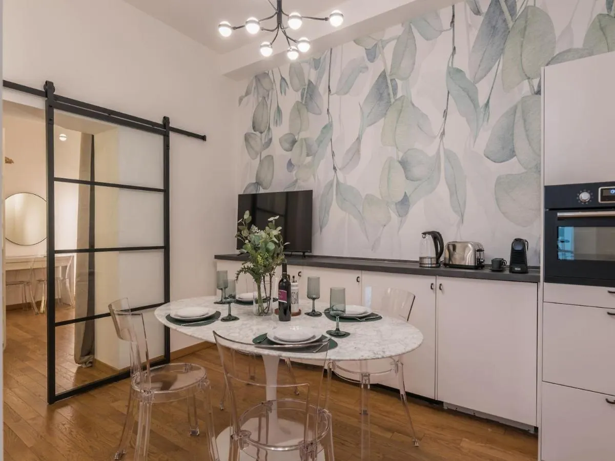 The Best Rent - Cozy Two-Bedroom Apartment In Via Dei Condotti Rome 0*,  Italy