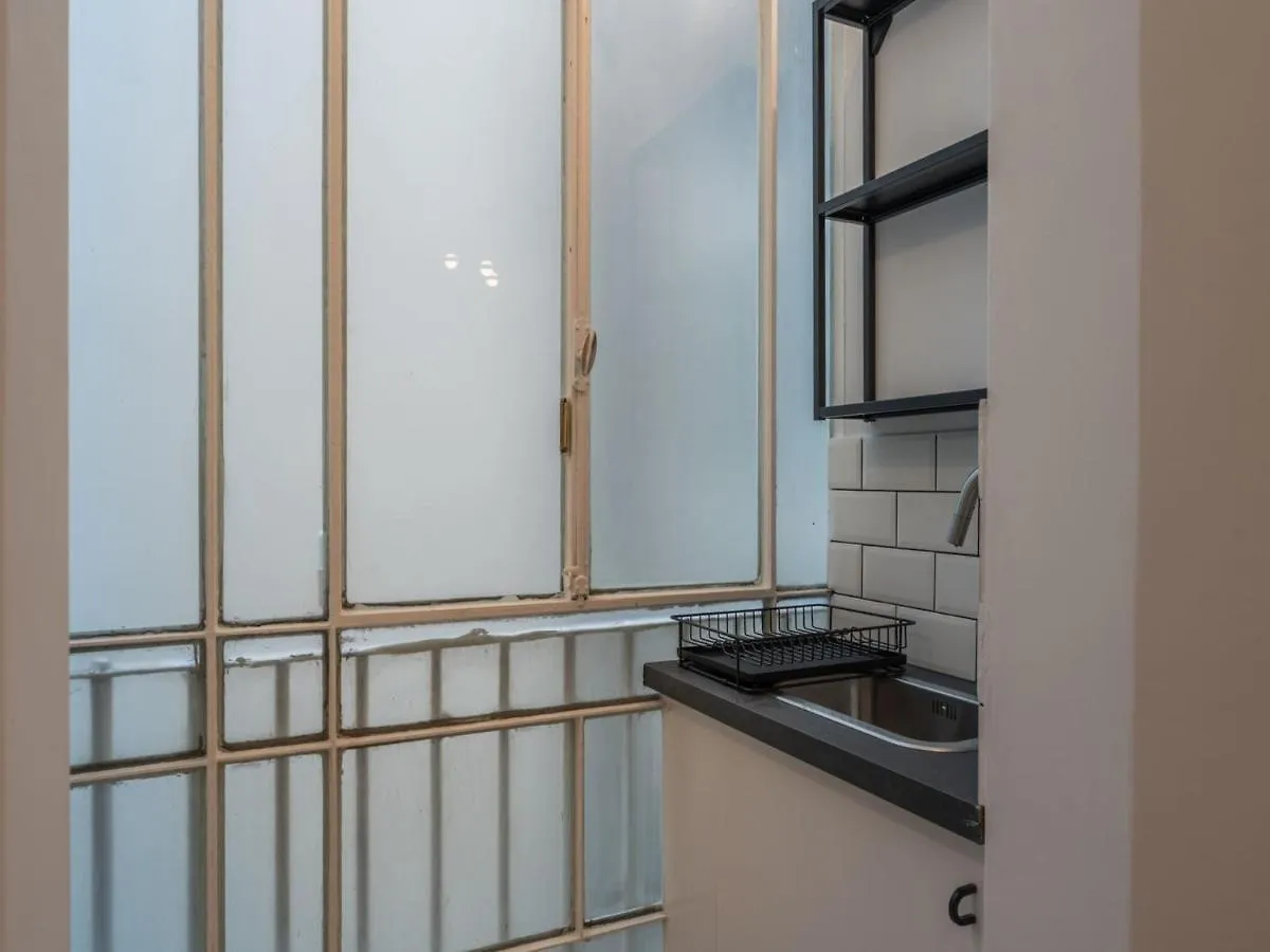 The Best Rent - Cozy Two-Bedroom Apartment In Via Dei Condotti Rome Italy